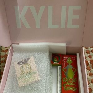 Kylie x Grinch Collection